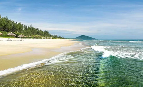 Bãi biển Lăng Cô
