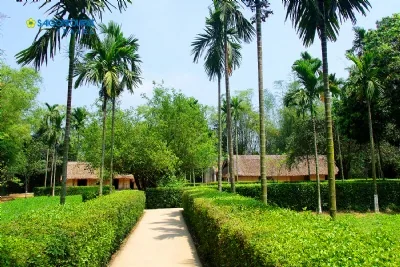 DU LỊCH CỬA LÒ - QUÊ BÁC