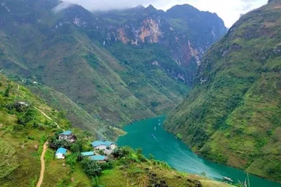 HÀ GIANG - LŨNG CÚ - SÔNG NHO QUẾ THÁC BẢN GIỐC - ĐỘNG NGƯỜI NGAO - PÁC BÓ - HỒ BA BỂ